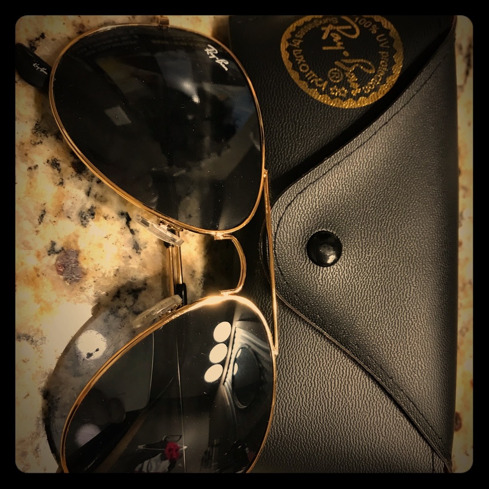 Ray Bans Aviators Gold With Smoke Dark Lens